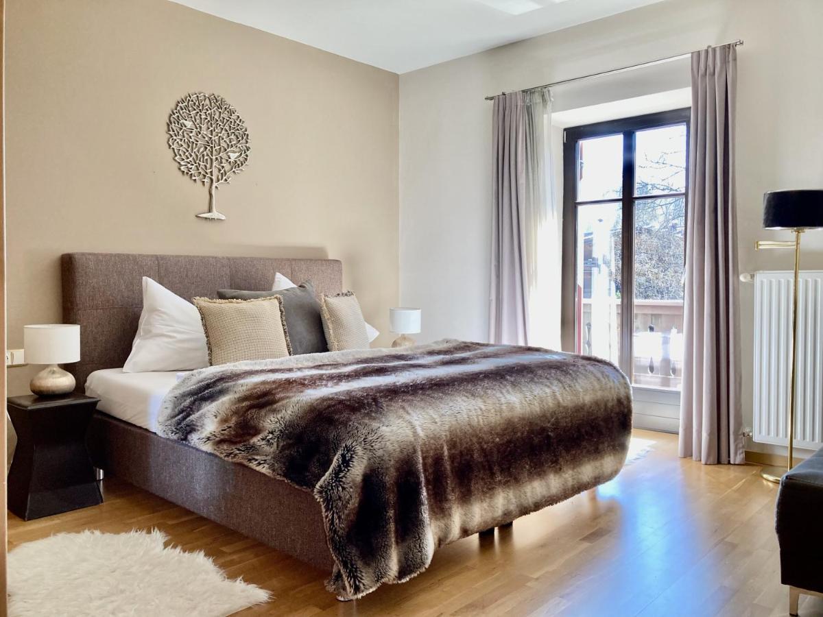 Stadtvilla Belle Kitz Im Zentrum Mit Sauna By Belle Stay Kitzbühel Zewnętrze zdjęcie